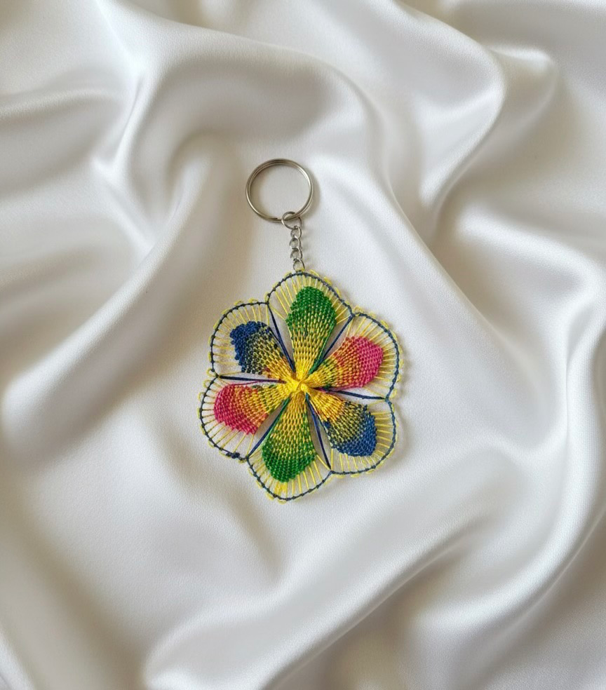 Medium Keychain (Flower)