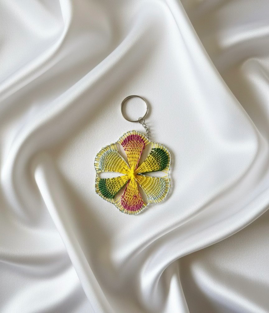 Medium Keychain (Flower)